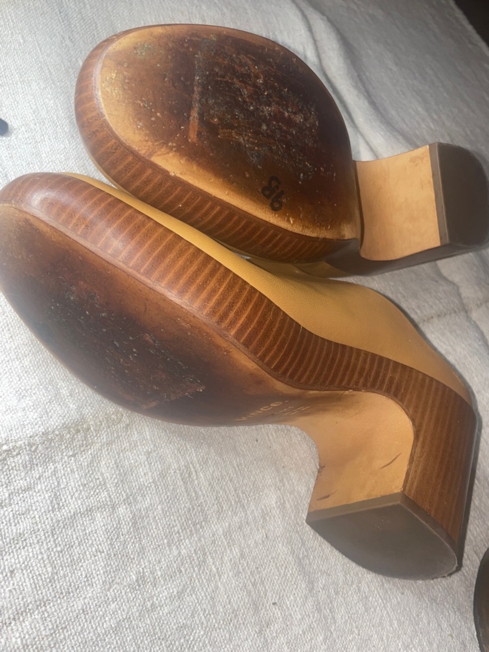 Vince Tan Leather Mule Clogs Size 9.5 Heeled Slip-On Swedish Style Women’s Shoes - Picture 6 of 7
